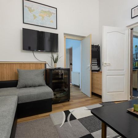 Inside Edge Apartment Budapest Exterior photo